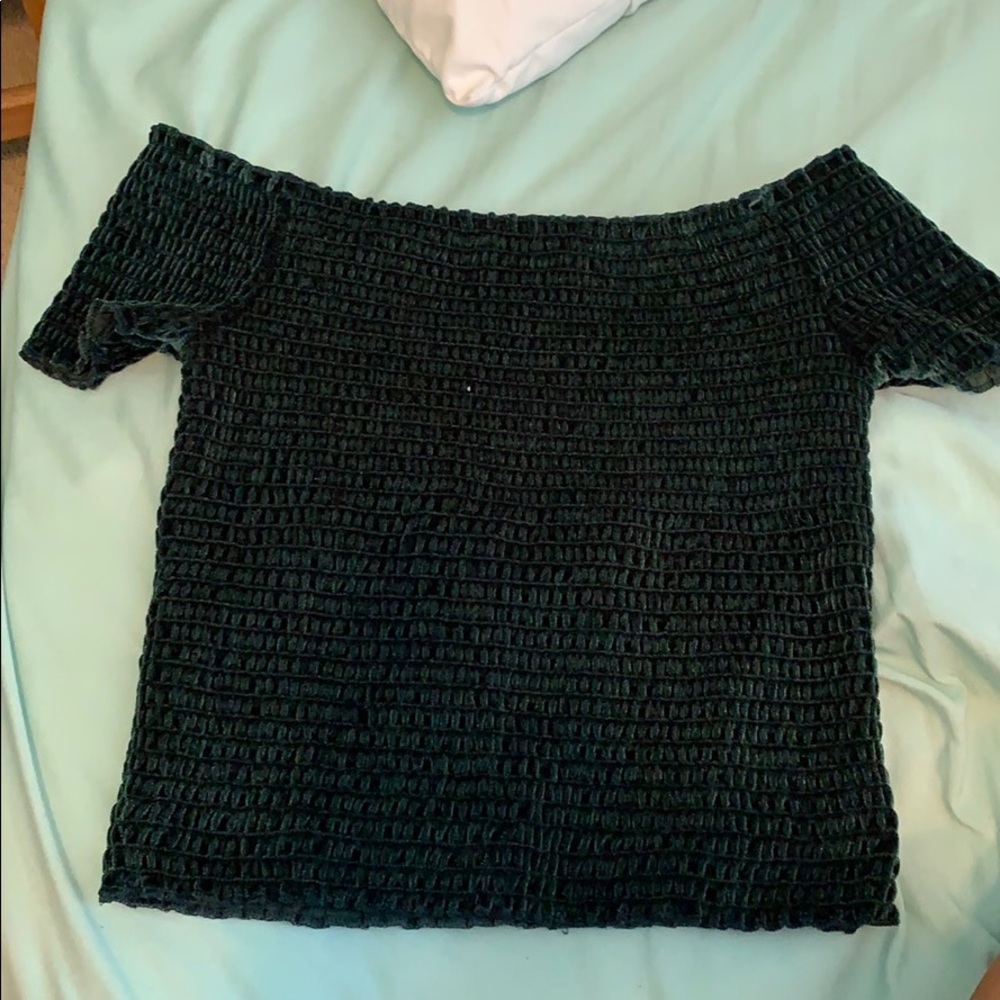 Fitted green crop top